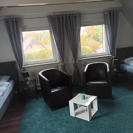 Апартаменты Schoene Mit Balkon Auch Fuer Handwerker Und Monteure *